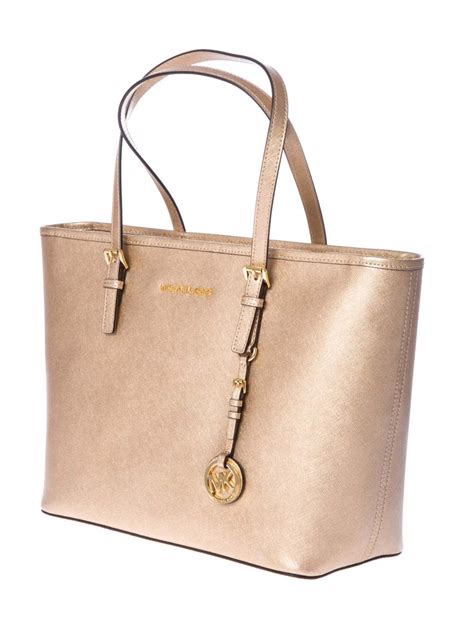 bolsa michael kors dorada|michael kors personal life.